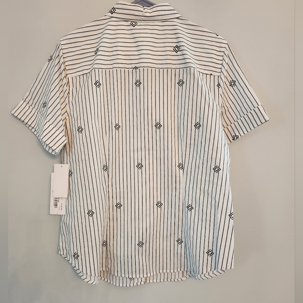 (4 For $20) NWT Liz Claiborne White and Black Pinstripe Dress Top. Size L. - Picture 5 of 5